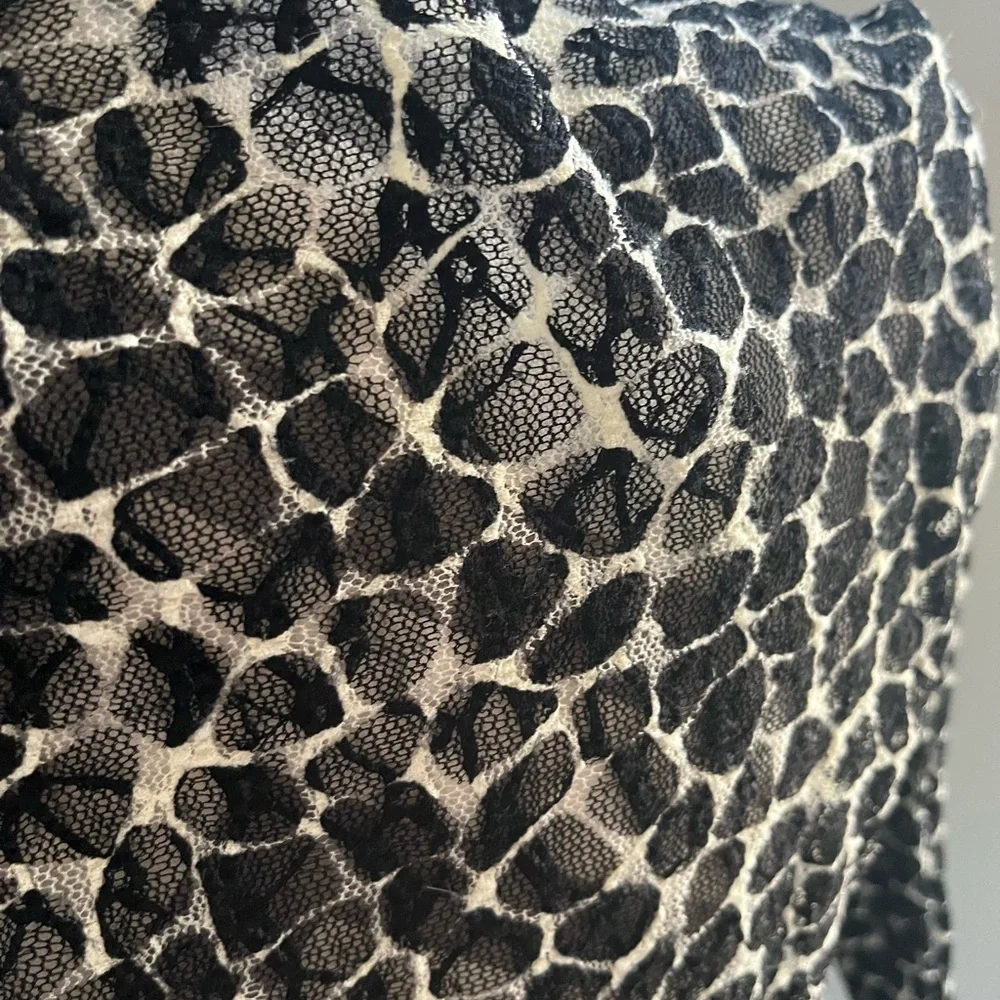 Chicos Black & White Sheer Open Cardigan Size 2 - Picture 5 of 6
